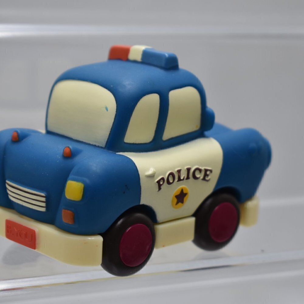 Officer Lawly Blue Police Vehicle Pull Back Car by Maison Battat Mini Wheels - Picture 5 of 6